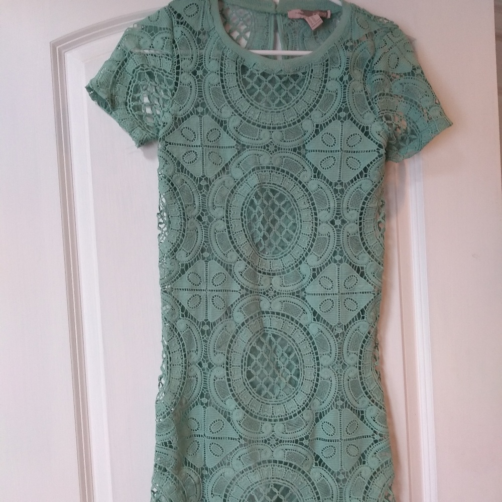 🛍️SALE:Forever 21 Lace Cover up Dress